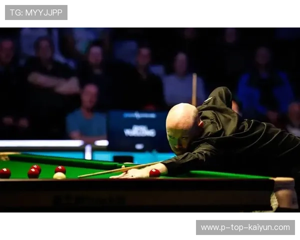 冠军联赛决赛局弈到最后一颗黑球